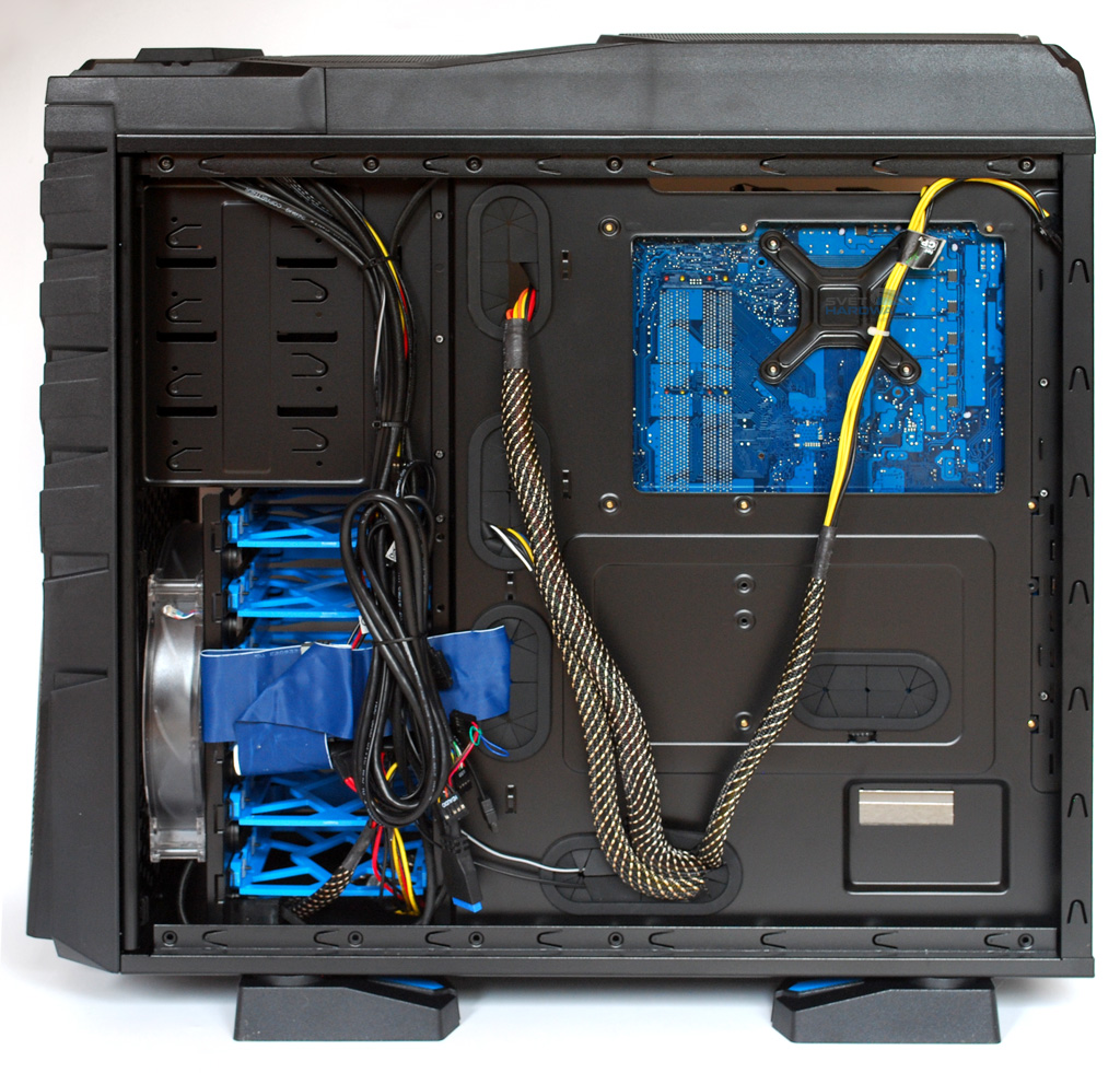 Thermaltake Chaser MK-1: herní velikán