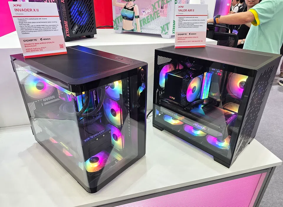 Adata XPG Invader X II a Valor Air II