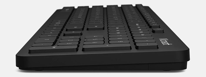 Microsoft na své nové klávesnice přidal funkce pro Office a smajlíky