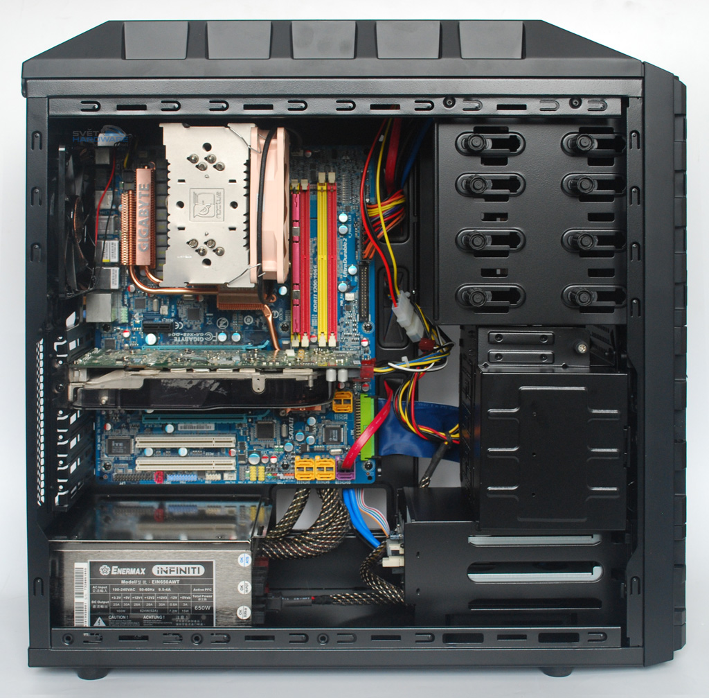 Enermax Hoplite: moderní a vybavená