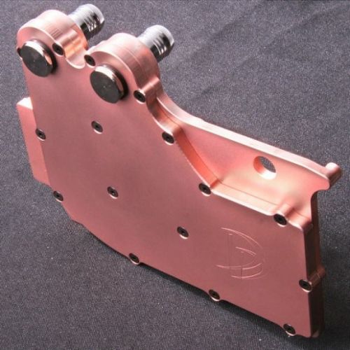 Dvojice vodních bloků pro GeForce GTX 580 od Danger Den