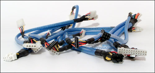 720W zdroj v podání OCZ