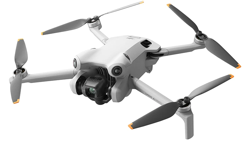Dron DJI Mini 4 Pro zvládá 4K60p HDR video a lépe se vyhýbá překážkám