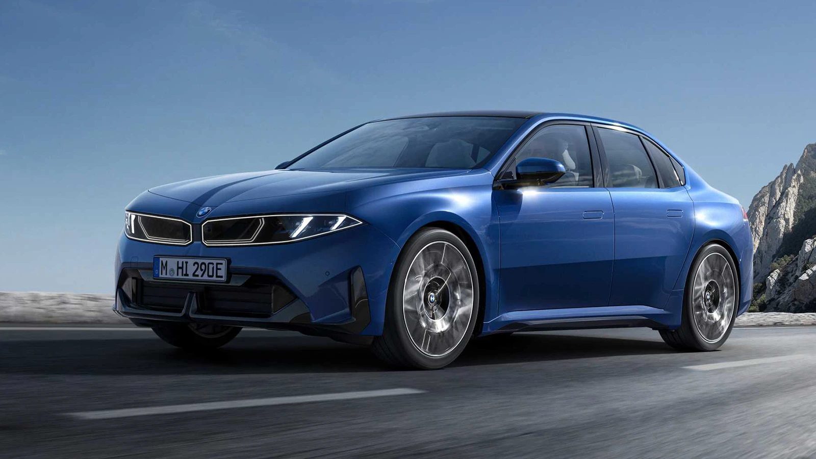 BMW představuje elektrickou "trojku" i3, ujet má až 900 km