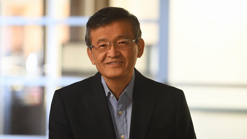 CEO Intelu, Lip-Bu Tan, čelí tlaku kvůli možným vazbám na Čínu a případu Cadence