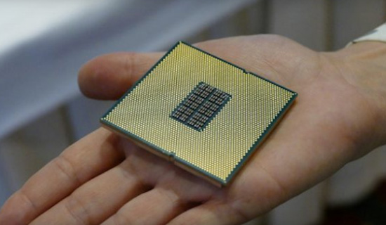 Qualcomm ukázal svůj 48jádrový Falkor pro Windows Server