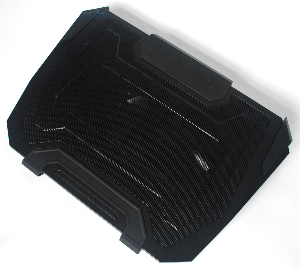 CM Storm SF-19: mohutný chladič s USB 3.0