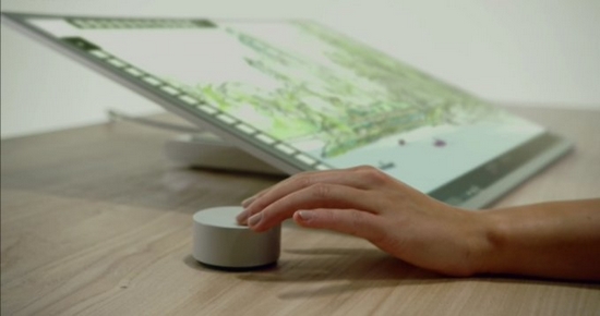 Microsoft Surface Studio: elegantní all-in-one PC se sklápěcím displejem