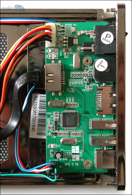 Cooler Master X Craft - bohatý SATA box