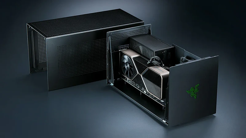 Razer Core X V2 jako nové eGPU s Thunderbolt 5, vnitřek si vybavte sami