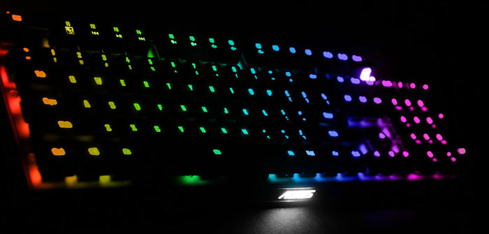 Gigabyte uvádí klávesnici Aorus K9 s optickými tlačítky