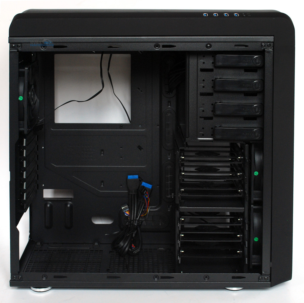 BitFenix Raider: moderní middletower