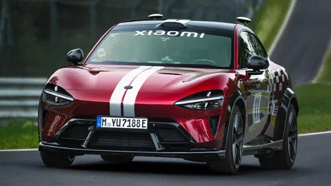 Autonomní elektrické Xiaomi YU7 GT zajelo Severní smyčku za 10:29,483 minuty