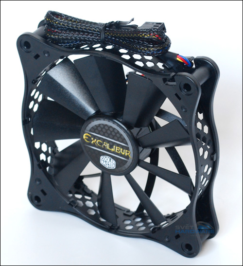 Trojice 12cm ventilátorů v testu