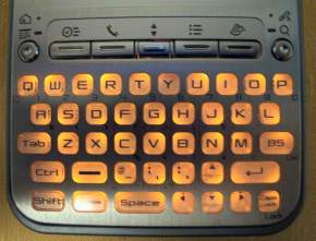 Sony Clié PEG-TG50 - Slušná střední třída s klávesnicí a rozpačitým Graffiti