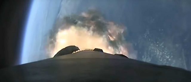 SpaceX čelí dalšímu zpoždění startu s posádkou