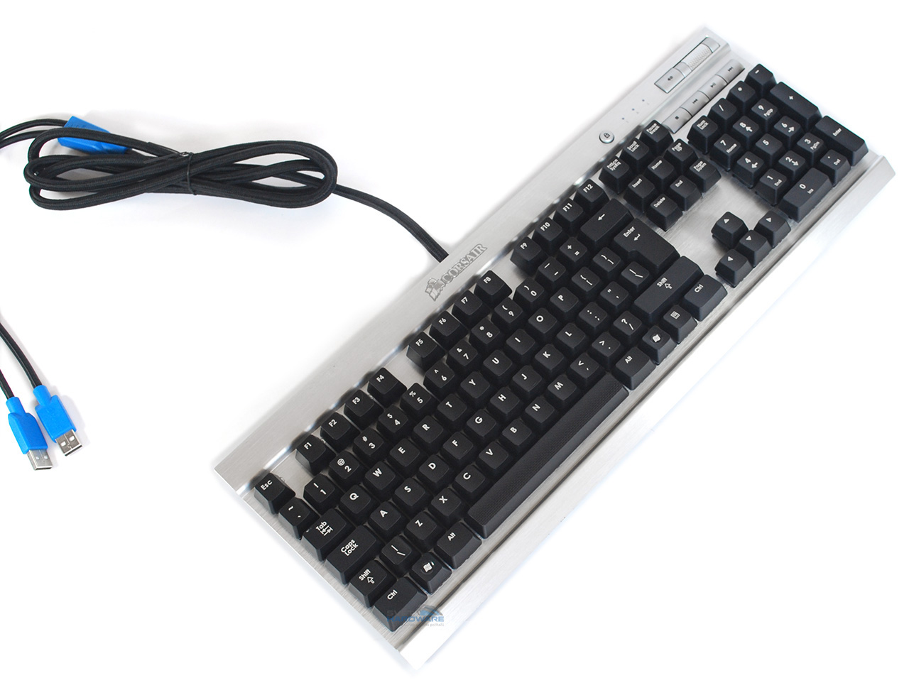 Corsair Vengeance K60/K90: klávesnice v hliníku