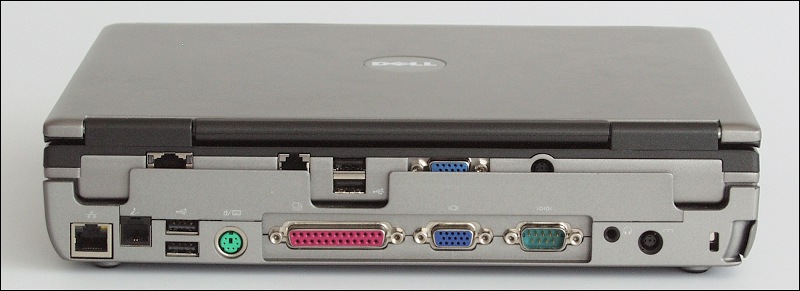 Dell Latitude D410: notebook jako dělaný na práci v terénu