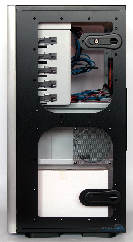 Thermaltake Mozart TX: počítačová almara