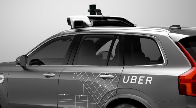 Uber má problém, řidička zřejmě před srážkou koukala na Hulu
