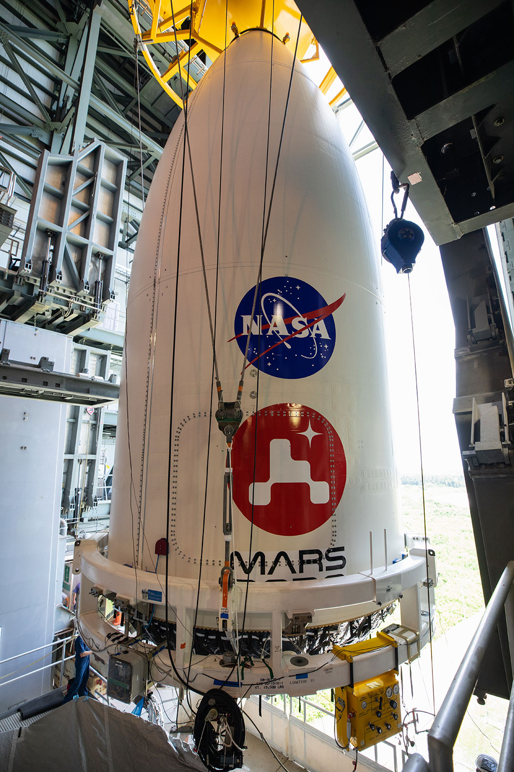 Rover Perseverance už sedí na raketě, startovat bude nejdříve za 3 týdny