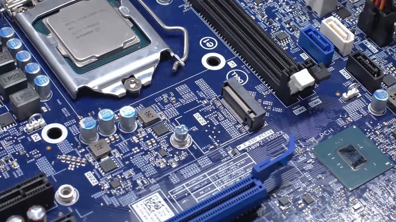 Comet Lake-S s 10 a 6 jádry otestovány na B460