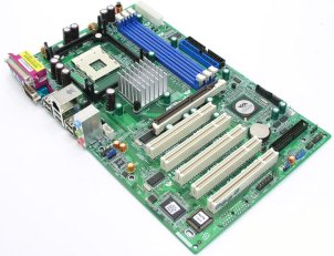 ASRock P4VT8, základní deska s čipsetem VIA PT800
