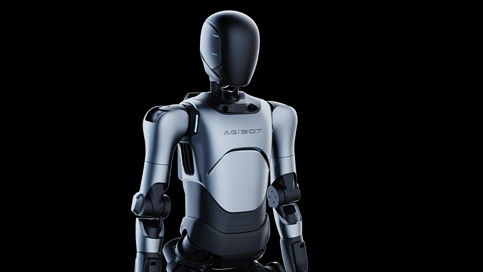 Čínský humanoidní robot Agibot ušel rekordních 106 km