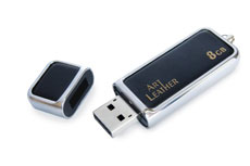 GOODDRIVE Art Leather - flash disk s koženým kabátem