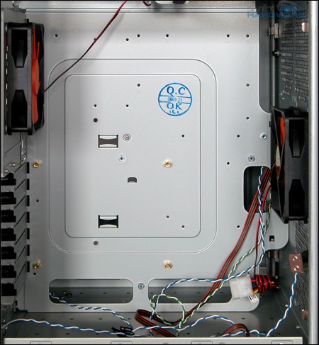 Thermaltake Mozart TX: počítačová almara