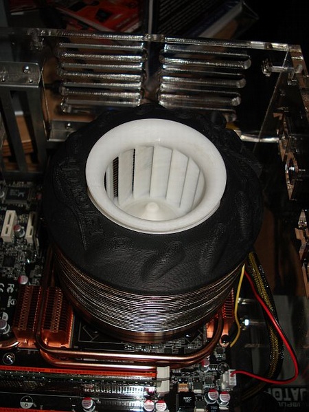 OCZ předvedlo svůj nový chladič HydroJet a polohovací zařízení Actuator