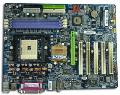 Gigabyte K8V Triton: Modrá která neurazí