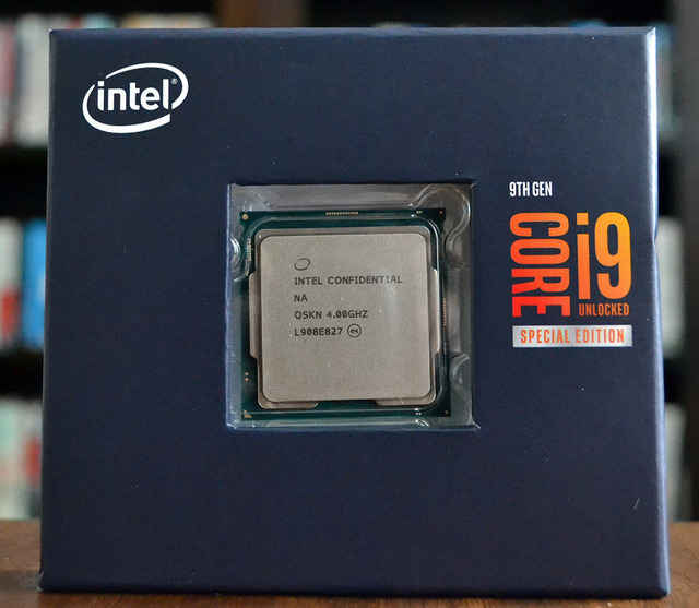 Core i9-9900KS je na trhu, jaký má výkon? 
