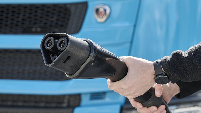 Scania a ABB otestovaly MCS, megawattové nabíjení elektrických trucků