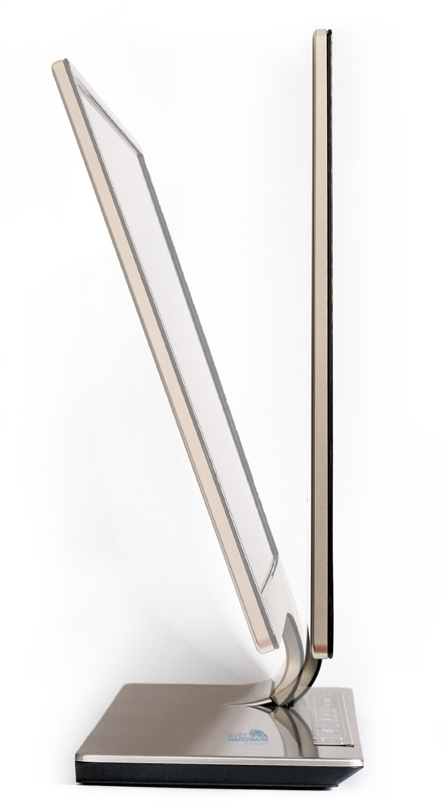 Samsung S27A950D: 3D designovka pro hráče