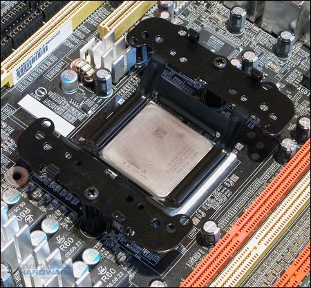 Asus a Cooler Master - tři chladiče soupeří