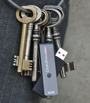 Kingston uvádí USB flash disk s hardwarovým šifrováním dat