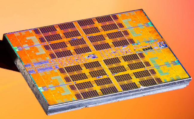 Ryzen 9 3950X byl dle Digitimes pozdržen kvůli slabým taktům