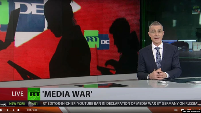 YouTube se zaměřil na dezinformační videa namířená proti vakcínám