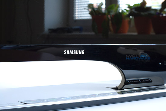 Samsung S27A950D: 3D designovka pro hráče