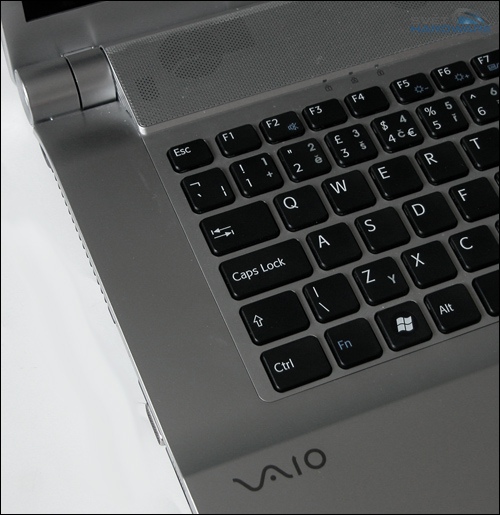 Test herních notebooků: Sony VAIO FW11S