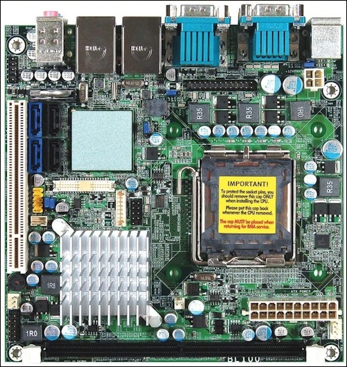 2× mini–ITX s Q35 Express: Core 2 Duo (ne)jen do průmyslu