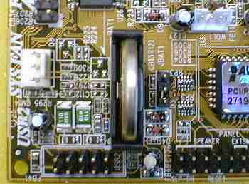 Základní deska Tomato PG133 tak trochu vybočuje ze standardu