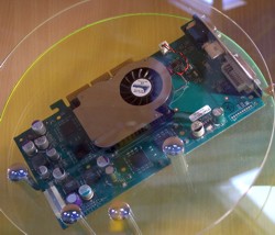 CeBIT 2003: 3x GeForce FX od společnosti AOpen