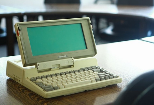 Toshiba oslavuje 25. výročí svého prvního masově prodávaného notebooku