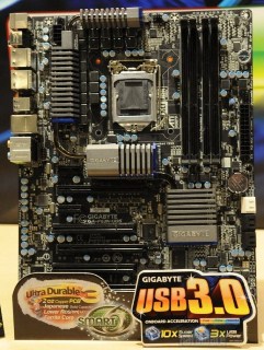 Gigabyte uvádí základní desky P67A-UD5 a P67A-UD7