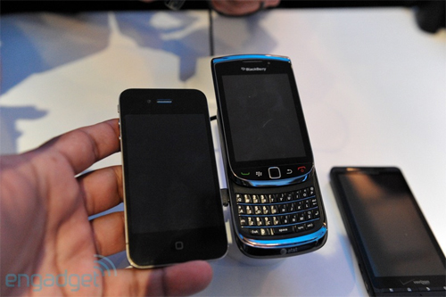 BlackBerry Torch 9800, aneb „vysouvák“ s QWERTY