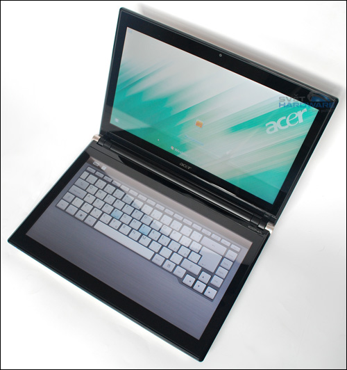 Acer Iconia: touchbook se 2 displeji