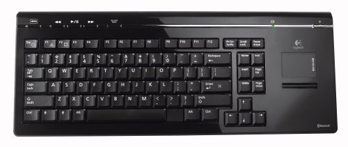 Logitech představuje náhlavní sadu a klávesnici s Bluetooth pro PLAYSTATION 3