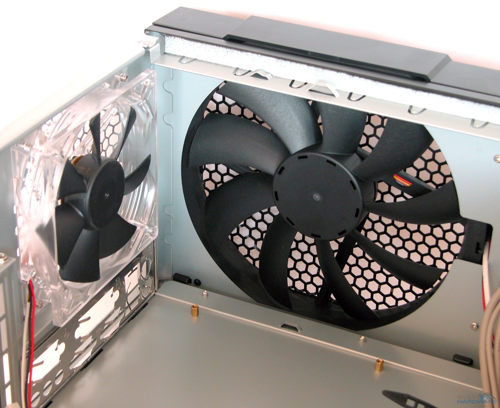 Antec Nine Hundred: zaměřeno na chlazení